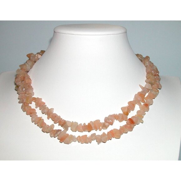 Peach Moonstone Chip Beaded Necklace 32 inches, One Strand Handmade no clasp - Picture 1 of 3